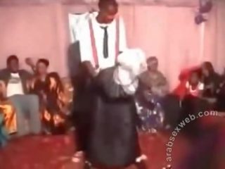 Sucio bailando en hijab-asw569