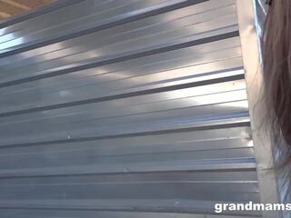 에 맞게 할머니 보고 용 신선한 자지 에 공공의 에 grandmams: 쿠거 입 x 정격 비디오